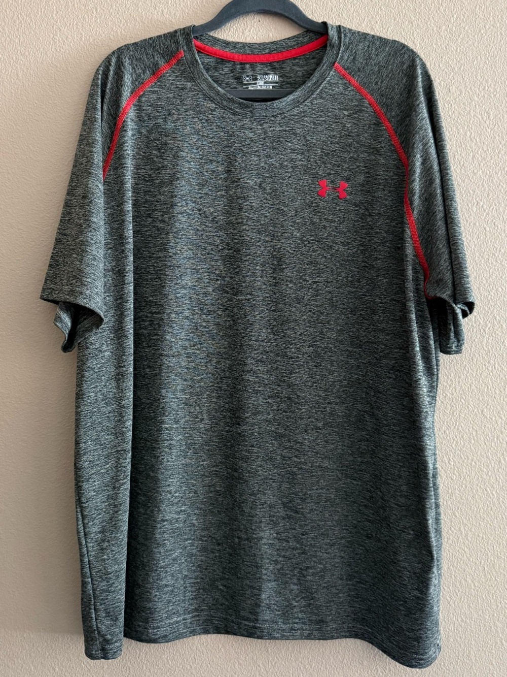 Under Armour, Men's Short Sleeve Shirt, Size XXL